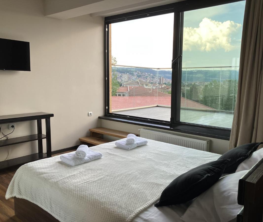 Tarnovo Studios City Center Veliko Tărnovo Exteriör bild
