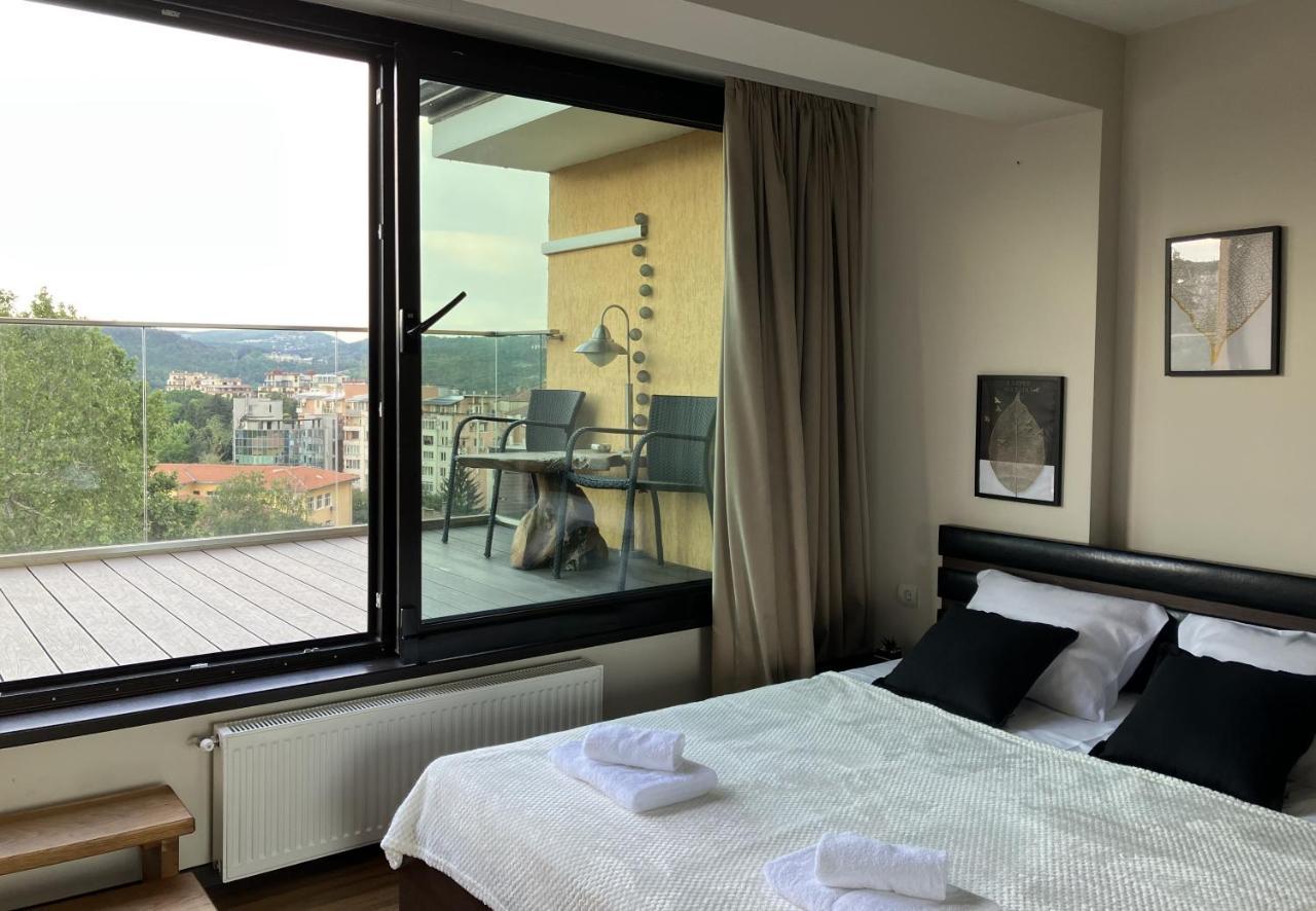 Tarnovo Studios City Center Veliko Tărnovo Exteriör bild