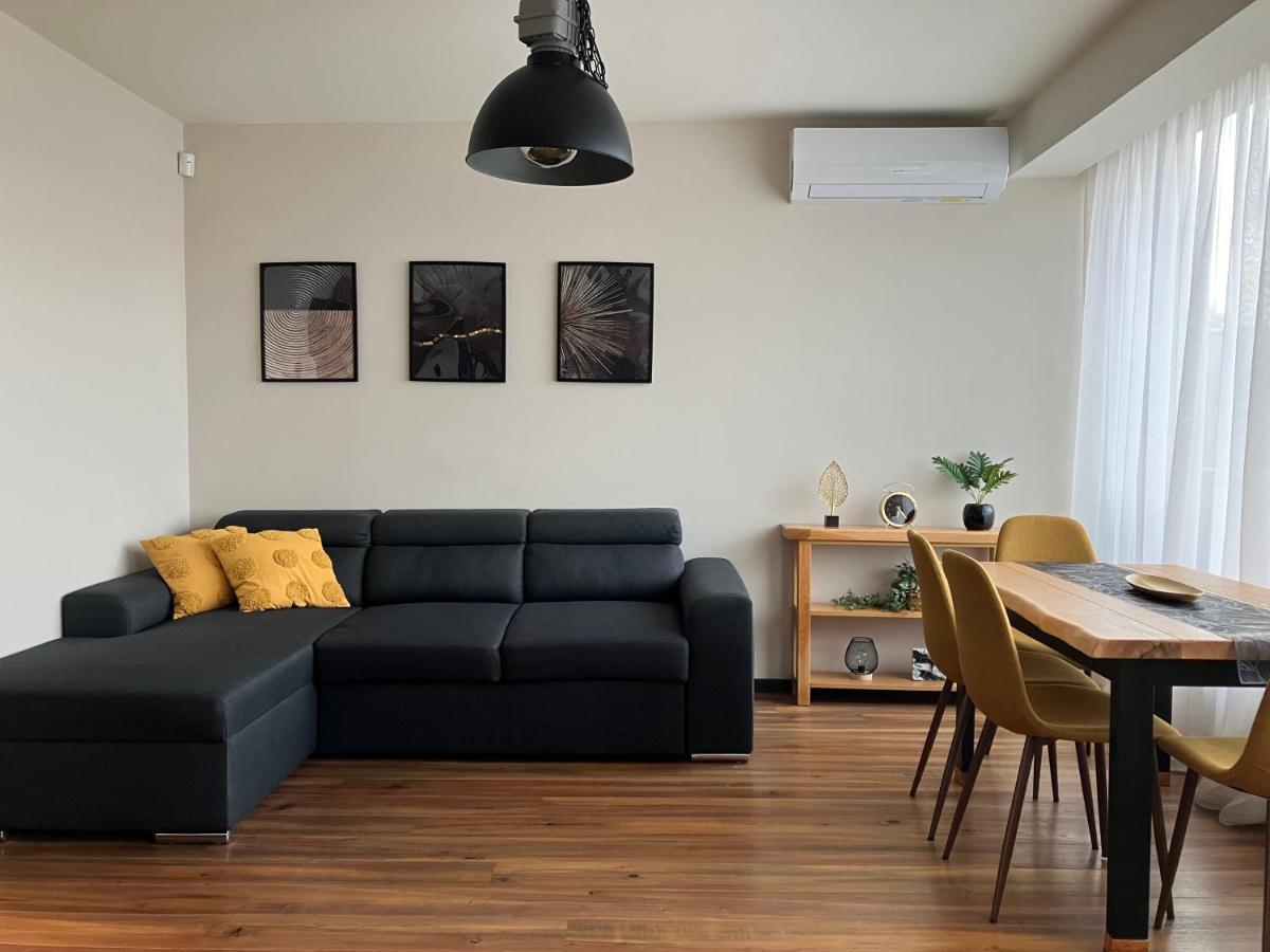 Tarnovo Studios City Center Veliko Tărnovo Exteriör bild