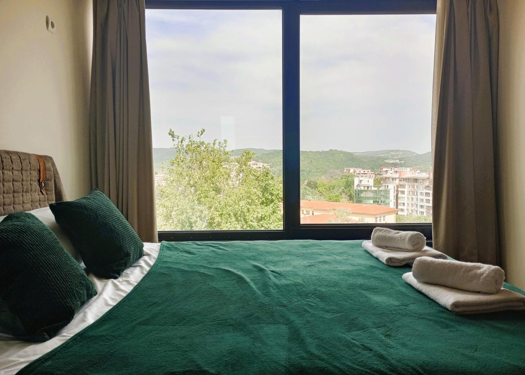 Tarnovo Studios City Center Veliko Tărnovo Exteriör bild